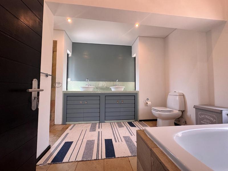 6 Bedroom Property for Sale in Dainfern Gauteng