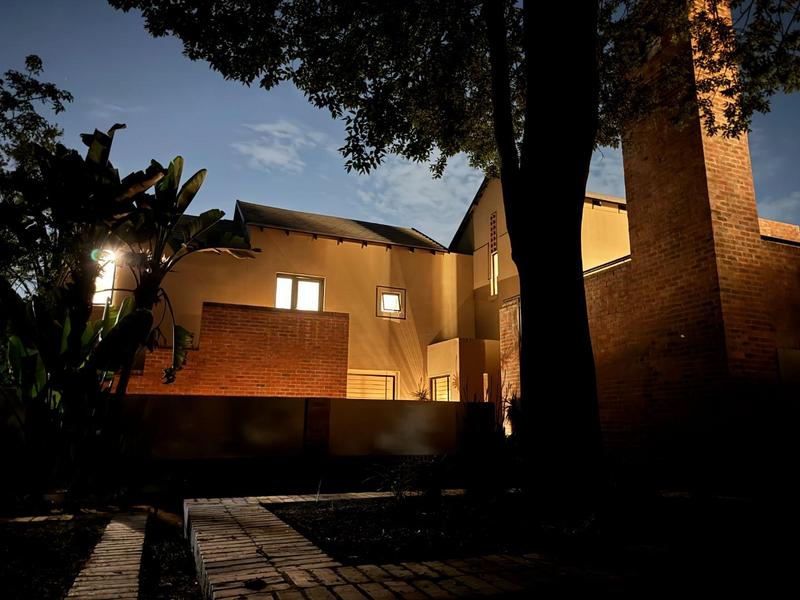 6 Bedroom Property for Sale in Dainfern Gauteng