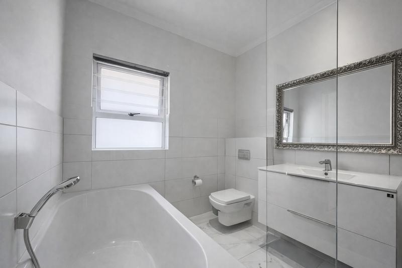 5 Bedroom Property for Sale in Waterkloof Ridge Gauteng