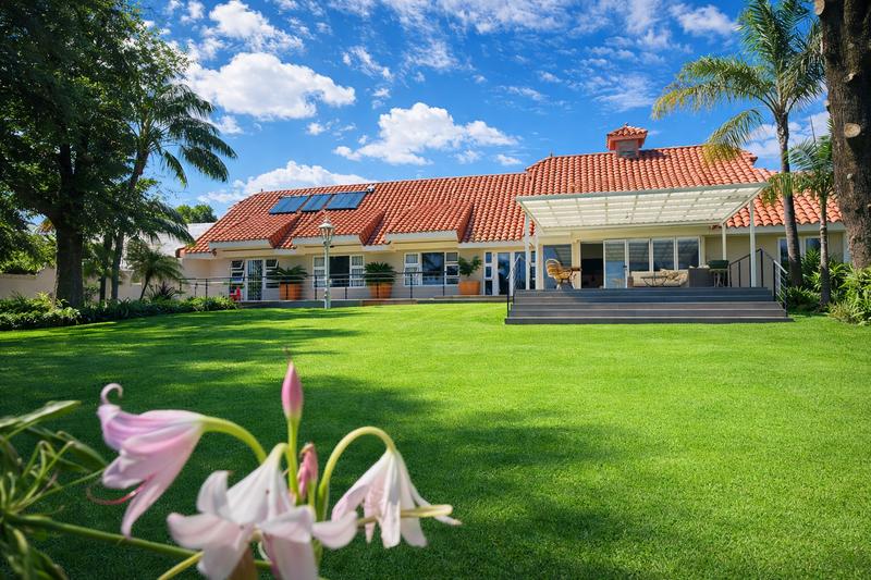 5 Bedroom Property for Sale in Waterkloof Ridge Gauteng