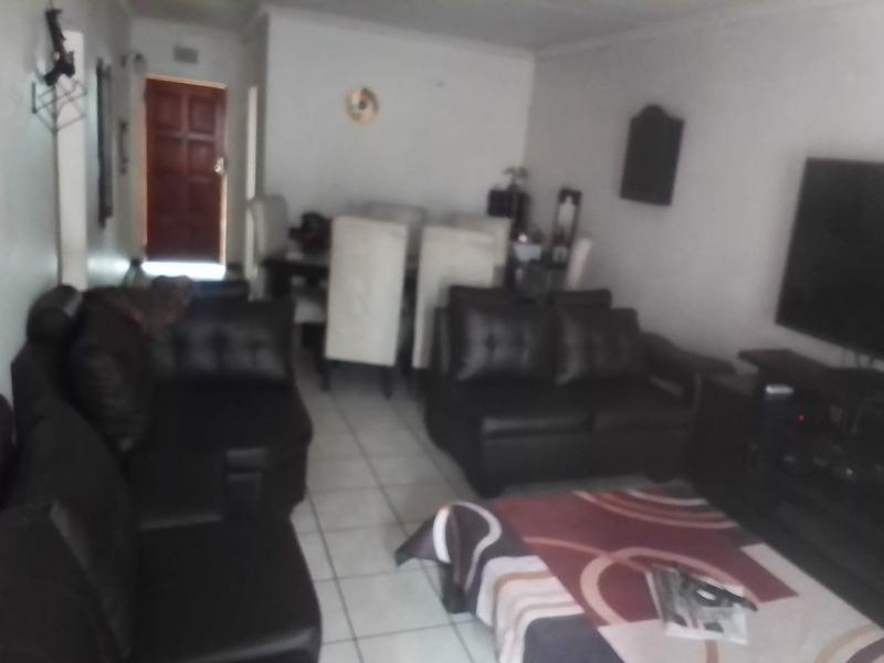 2 Bedroom Property for Sale in Casseldale Gauteng
