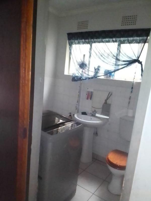 2 Bedroom Property for Sale in Casseldale Gauteng