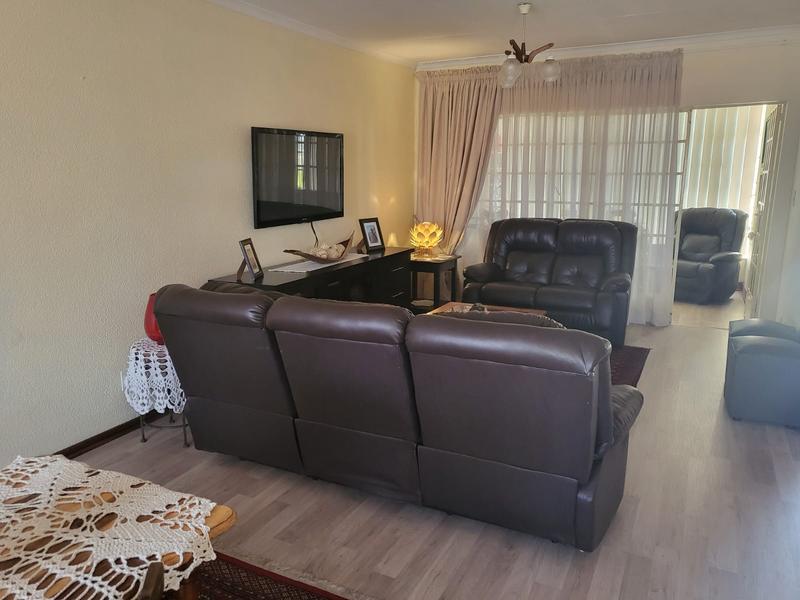To Let 1 Bedroom Property for Rent in Sunair Park Gauteng