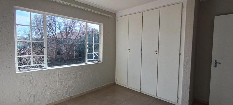 To Let 3 Bedroom Property for Rent in Kenleaf Gauteng