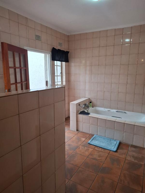 5 Bedroom Property for Sale in Henley on Klip Gauteng