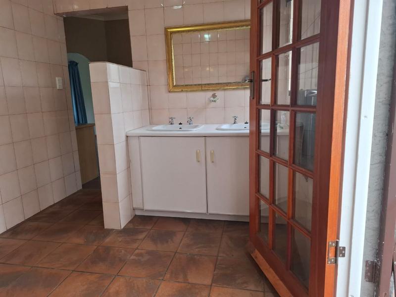 5 Bedroom Property for Sale in Henley on Klip Gauteng