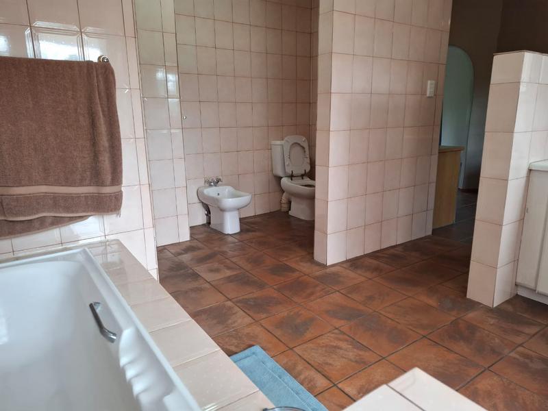 5 Bedroom Property for Sale in Henley on Klip Gauteng