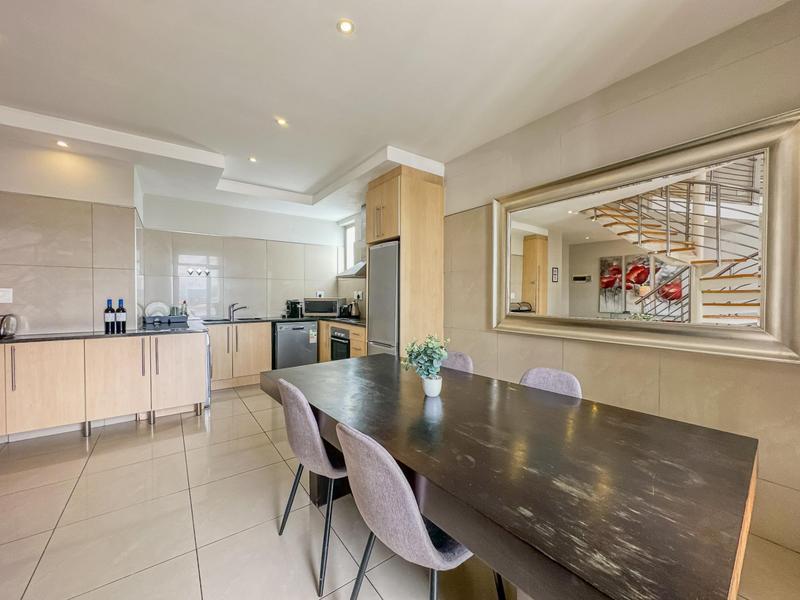 To Let 1 Bedroom Property for Rent in Sandown Gauteng