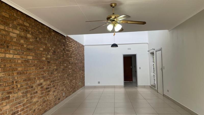 3 Bedroom Property for Sale in Flora Gardens Gauteng