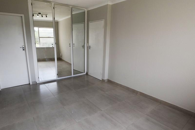 To Let 3 Bedroom Property for Rent in Sandown Gauteng