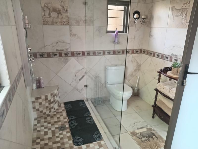 5 Bedroom Property for Sale in Pretoria Gardens Gauteng