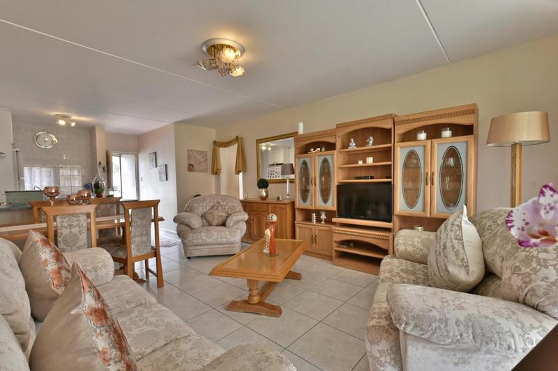 3 Bedroom Property for Sale in Oakdene Gauteng