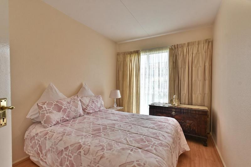 3 Bedroom Property for Sale in Oakdene Gauteng