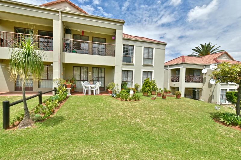 3 Bedroom Property for Sale in Oakdene Gauteng