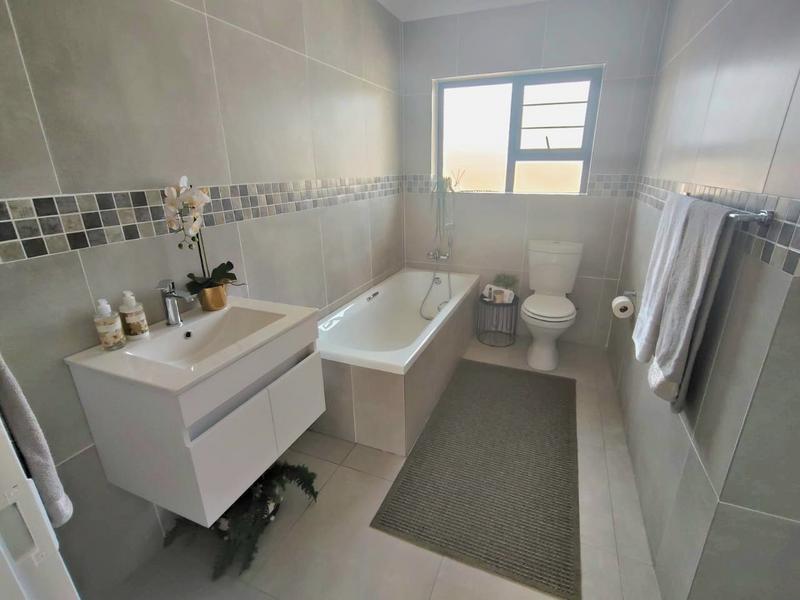 3 Bedroom Property for Sale in Sundowner Gauteng
