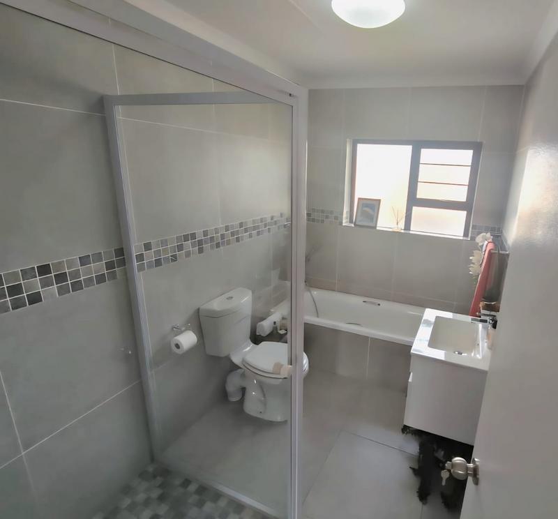 3 Bedroom Property for Sale in Sundowner Gauteng