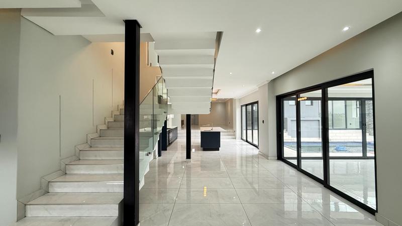 7 Bedroom Property for Sale in Midstream Ridge Gauteng