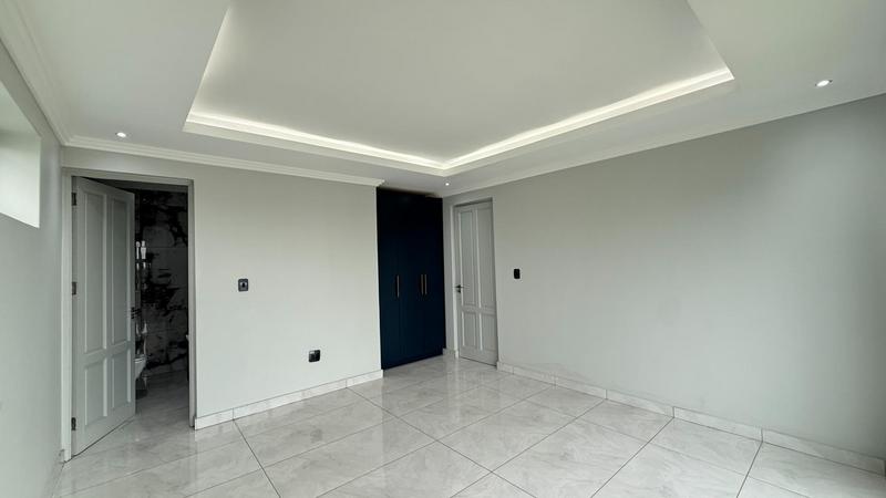 7 Bedroom Property for Sale in Midstream Ridge Gauteng