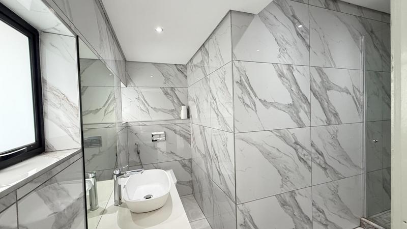 7 Bedroom Property for Sale in Midstream Ridge Gauteng