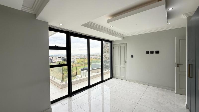 7 Bedroom Property for Sale in Midstream Ridge Gauteng