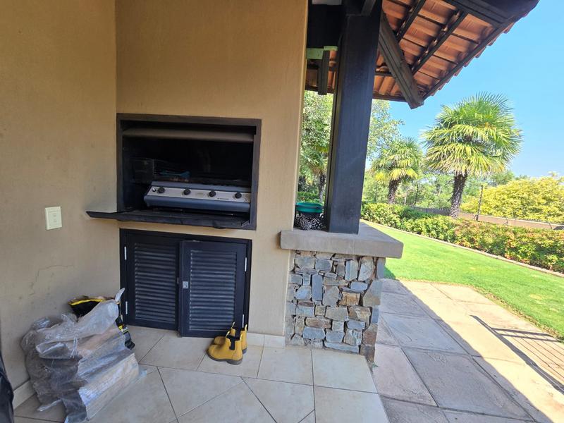 To Let 5 Bedroom Property for Rent in Waterkloof Ridge Gauteng