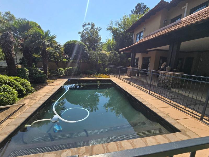 To Let 5 Bedroom Property for Rent in Waterkloof Ridge Gauteng