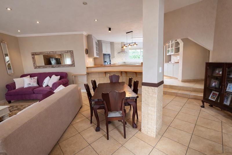 8 Bedroom Property for Sale in Zwartkop Gauteng