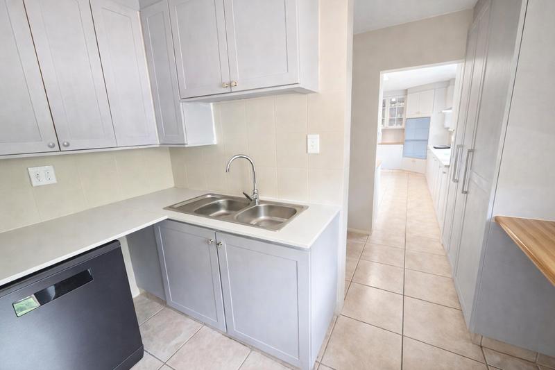 8 Bedroom Property for Sale in Zwartkop Gauteng