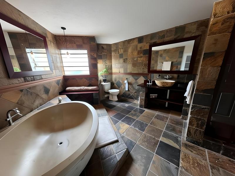 8 Bedroom Property for Sale in Zwartkop Gauteng