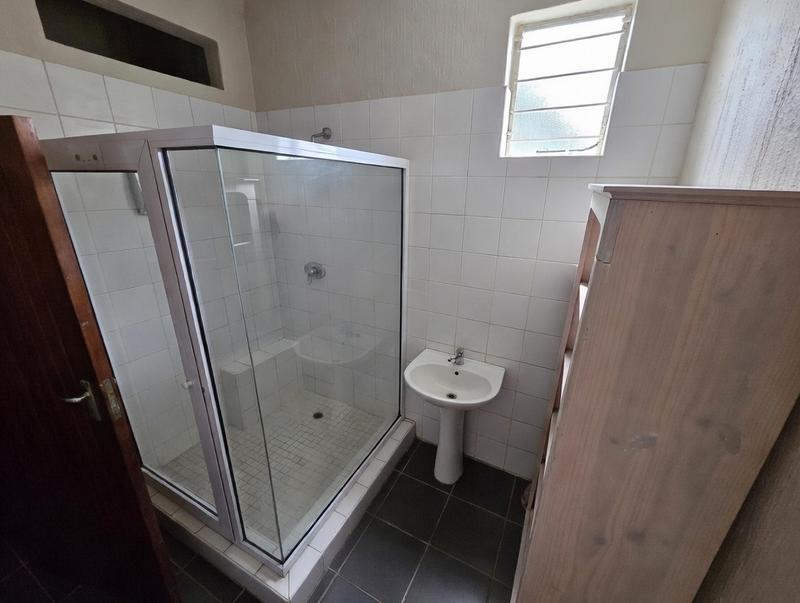 8 Bedroom Property for Sale in Zwartkop Gauteng