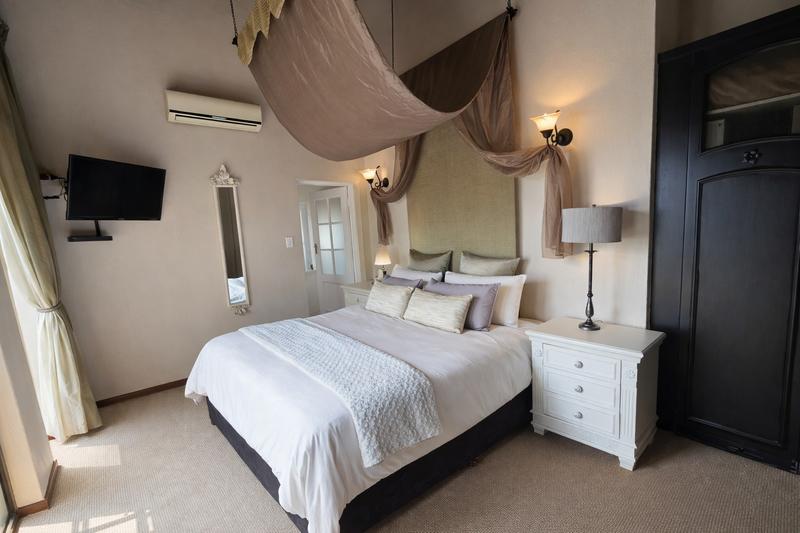 8 Bedroom Property for Sale in Zwartkop Gauteng