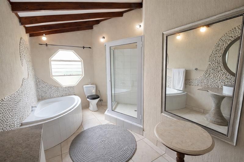 8 Bedroom Property for Sale in Zwartkop Gauteng