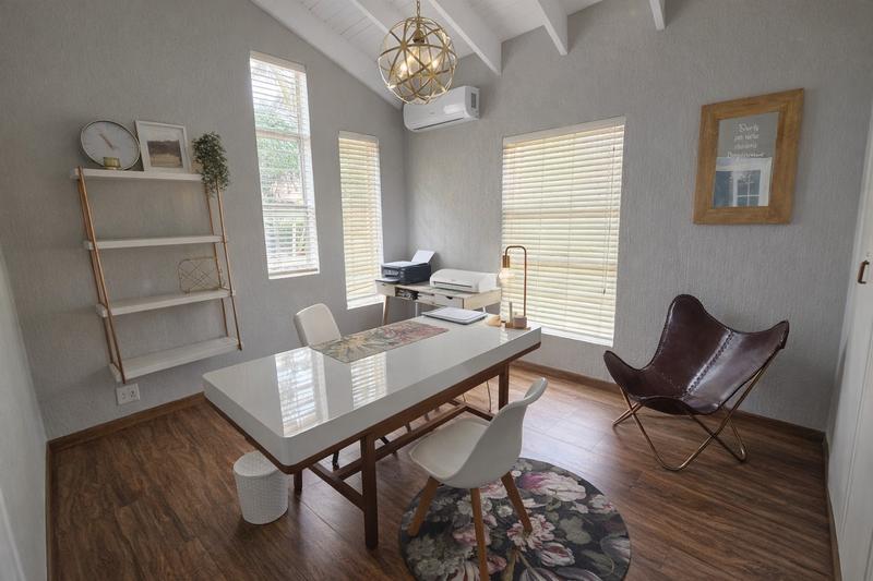 8 Bedroom Property for Sale in Zwartkop Gauteng