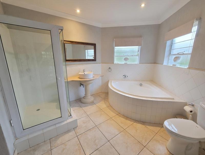 8 Bedroom Property for Sale in Zwartkop Gauteng