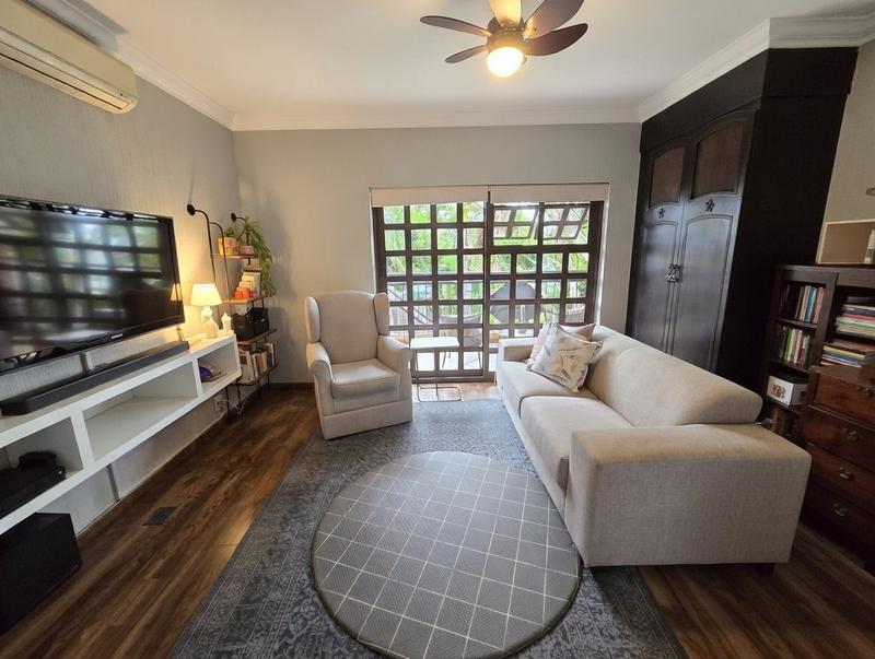 8 Bedroom Property for Sale in Zwartkop Gauteng