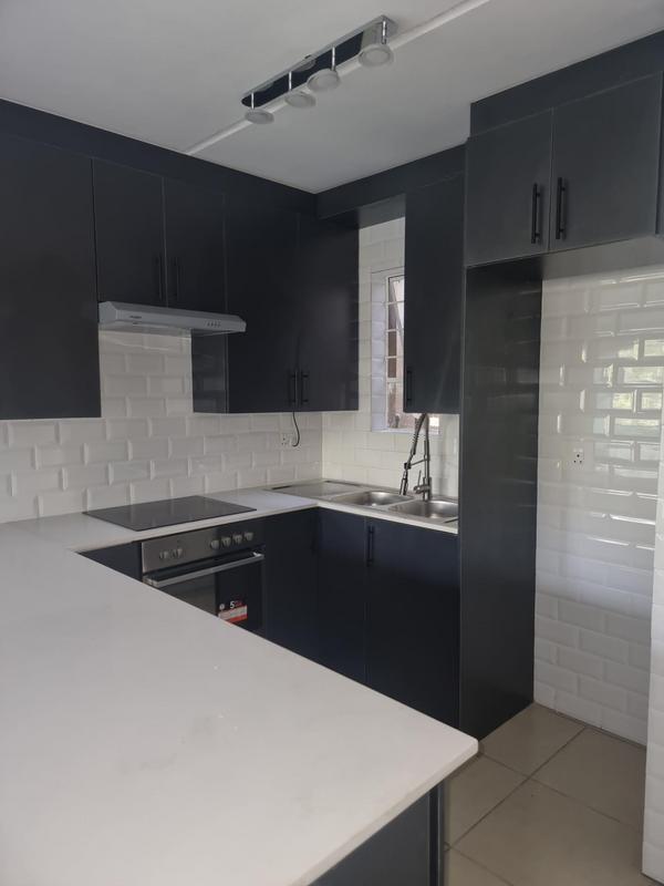 To Let 2 Bedroom Property for Rent in Bedford Gardens Gauteng