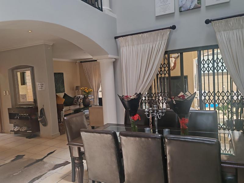 To Let 4 Bedroom Property for Rent in Bedfordview Gauteng