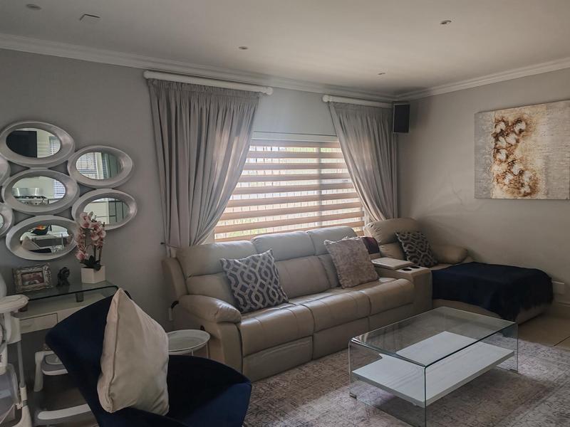 To Let 4 Bedroom Property for Rent in Bedfordview Gauteng