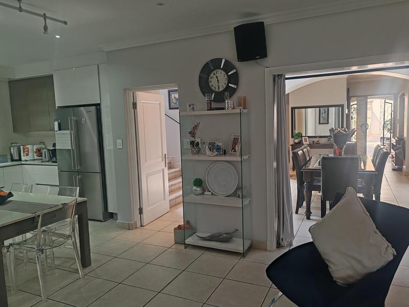 To Let 4 Bedroom Property for Rent in Bedfordview Gauteng