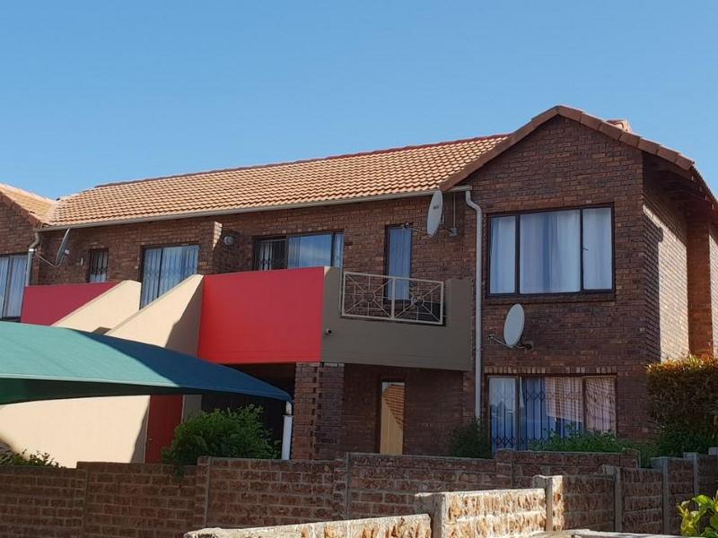 To Let 2 Bedroom Property for Rent in Mondeor Gauteng