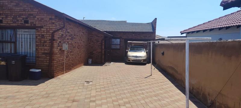 To Let 3 Bedroom Property for Rent in Kagiso Gauteng