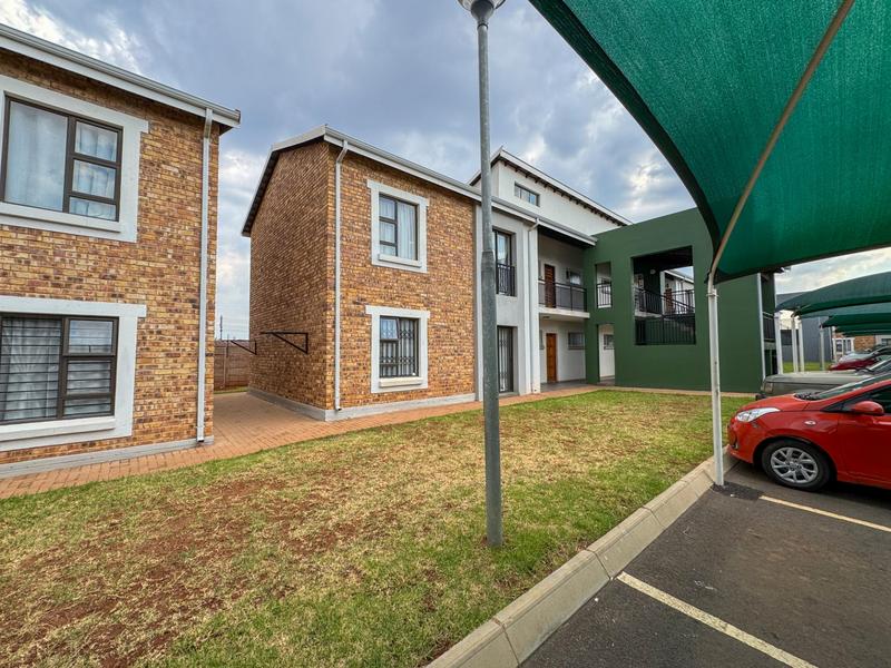 2 Bedroom Property for Sale in Protea Glen Gauteng