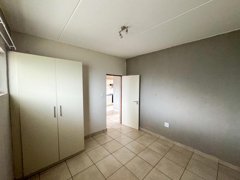 2 Bedroom Property for Sale in Protea Glen Gauteng