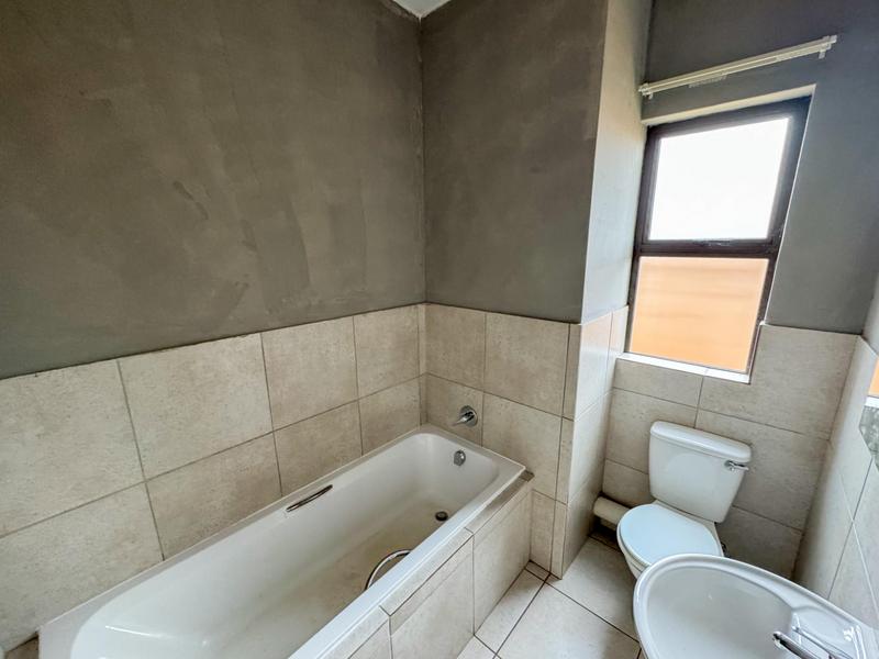 2 Bedroom Property for Sale in Protea Glen Gauteng