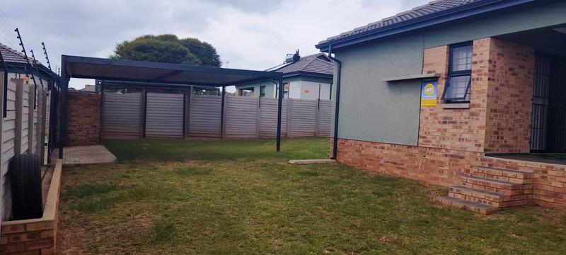 4 Bedroom Property for Sale in Mindalore Gauteng