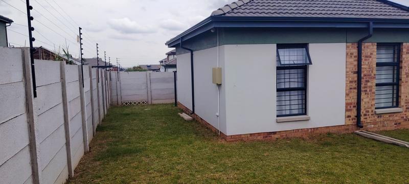 4 Bedroom Property for Sale in Mindalore Gauteng