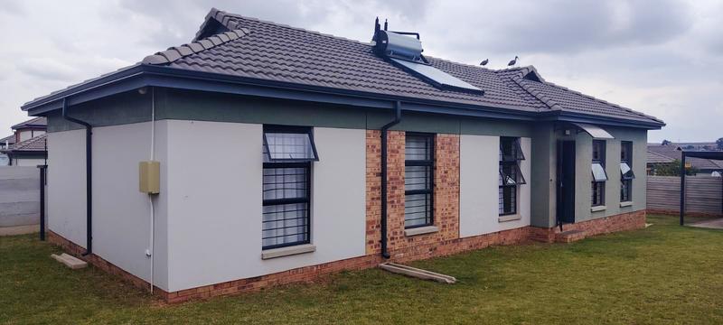4 Bedroom Property for Sale in Mindalore Gauteng