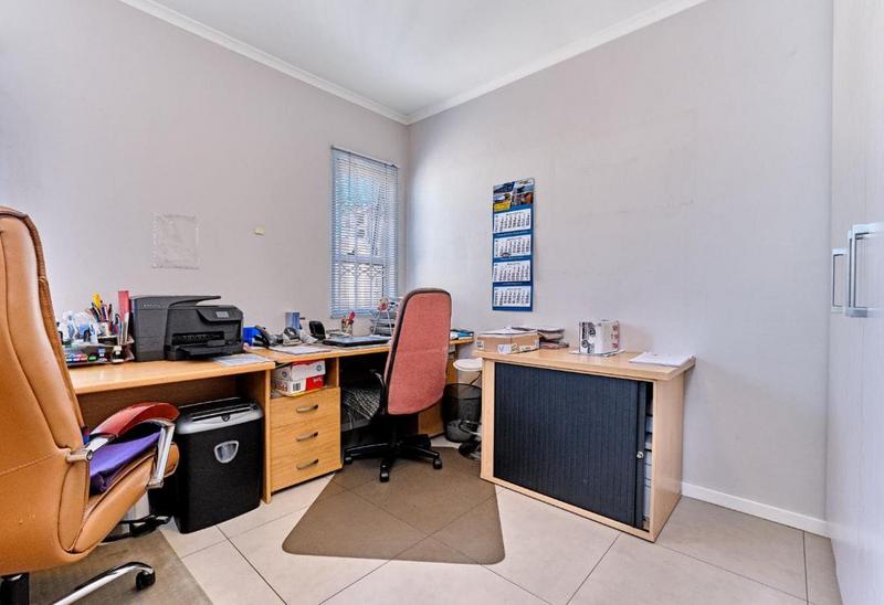 3 Bedroom Property for Sale in Carlswald Gauteng