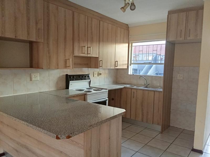 2 Bedroom Property for Sale in Vorna Valley Gauteng
