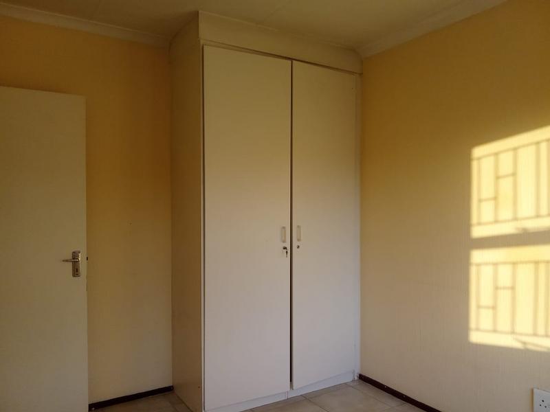 2 Bedroom Property for Sale in Vorna Valley Gauteng